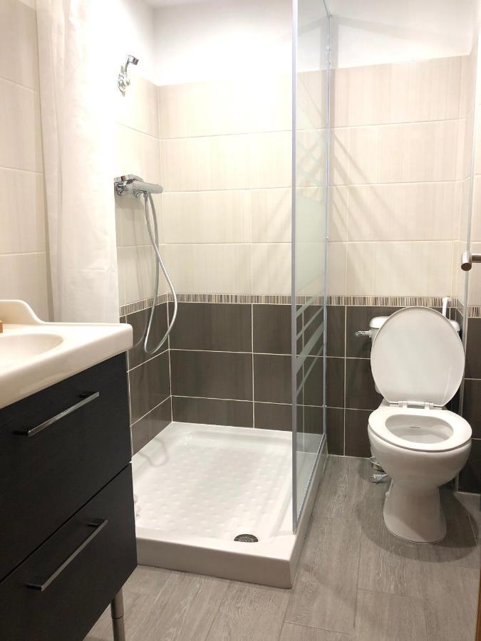 Studio De 35M2 Au Centre De Cusset Bagian luar foto